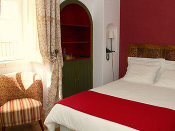 Charm Guest house 4*